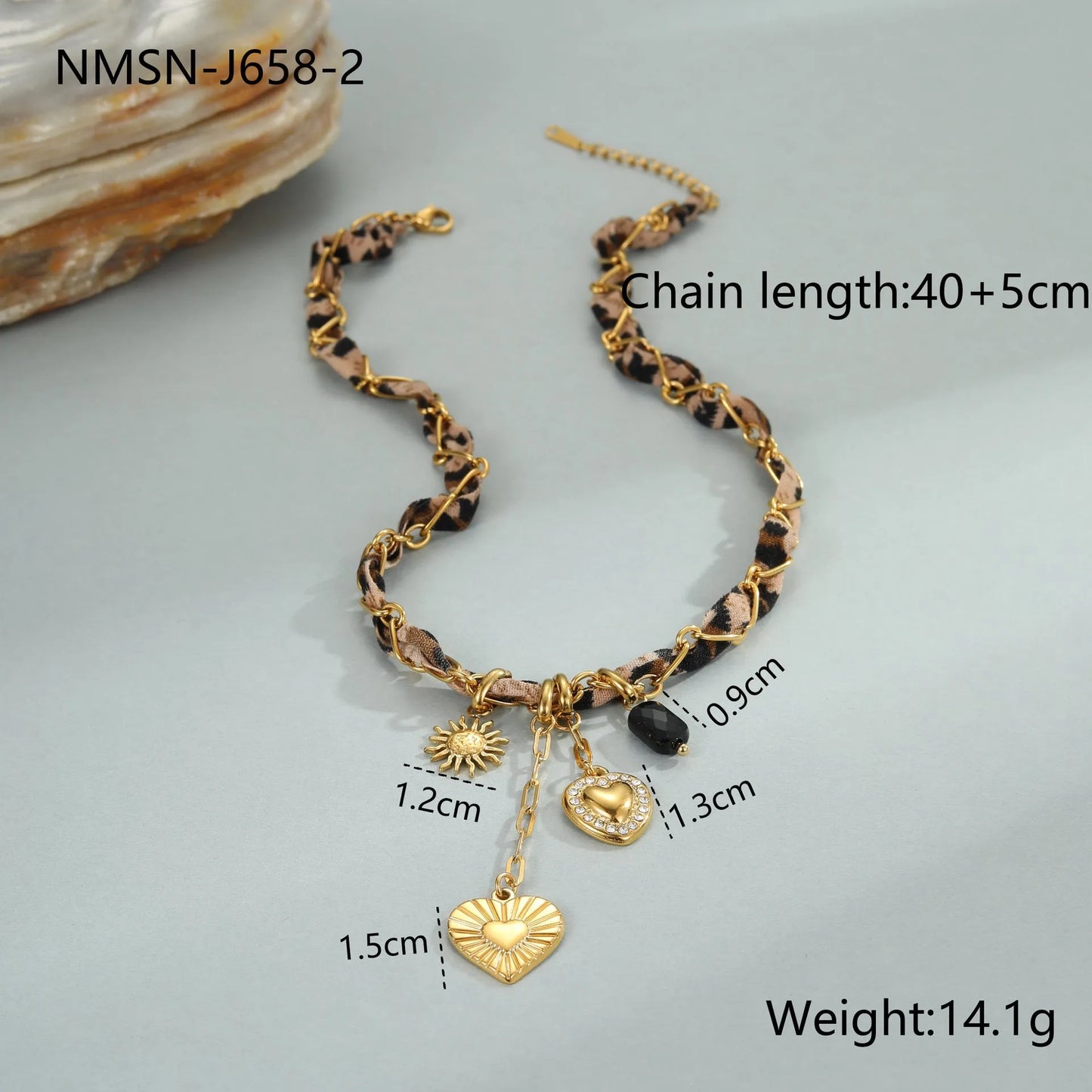 Stainless steel leopard love pendant necklace with geometric design on 41-50cm adjustable chain