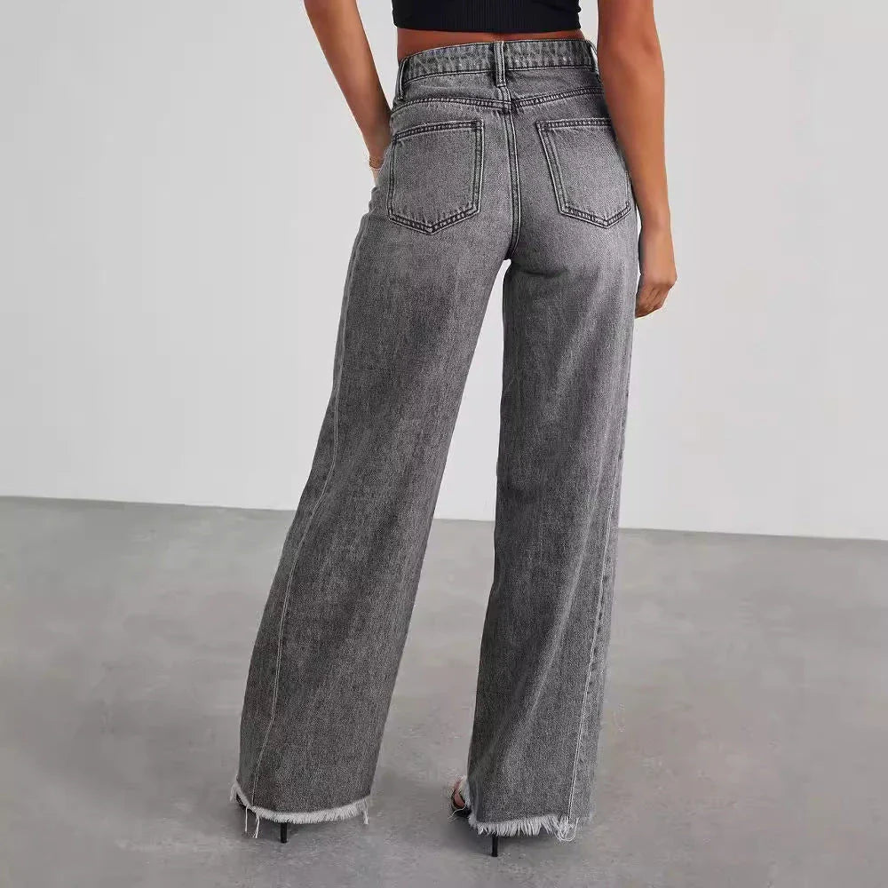 Premium high-rise denim jeans with pockets for women, available in classic colors with a comfortable, figure-flattering fit