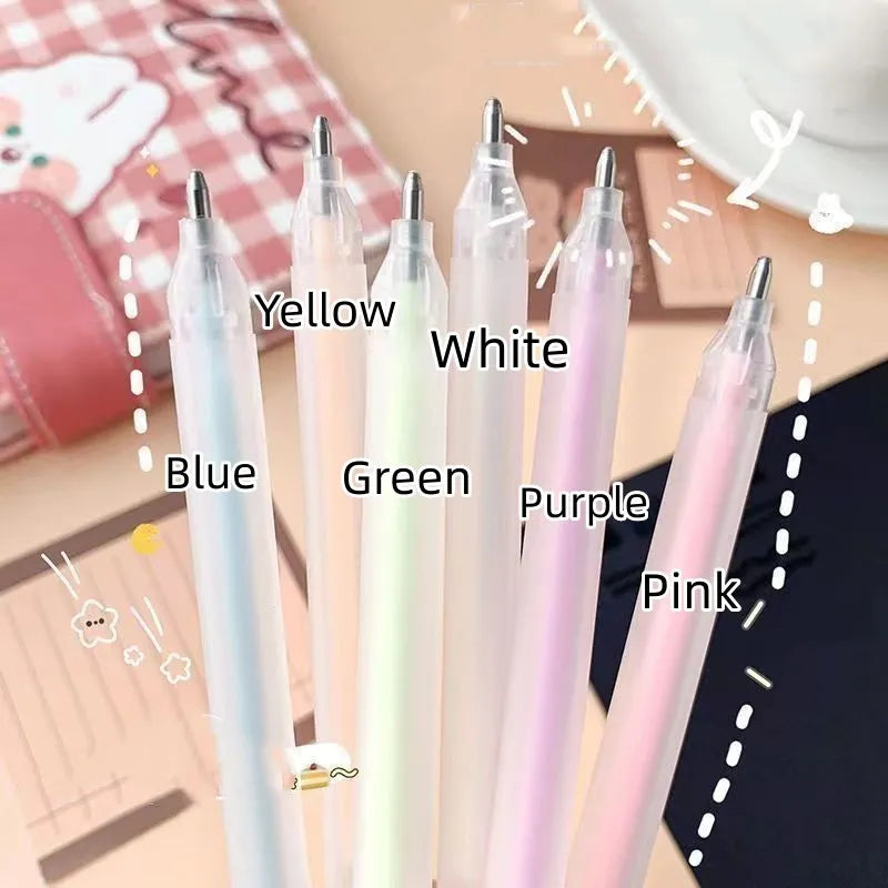 Plastic cap-pulling dispensing pen for macaroon colour application with quick-drying formula