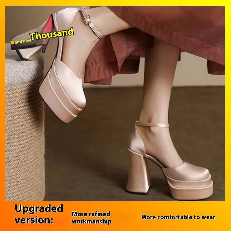 Women's white waterproof platform high heels with chunky heel and round toe design