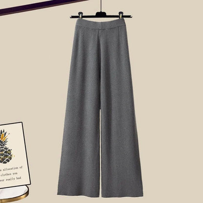 Women's 3-piece knitted sweater suit with shirt and wide-leg pants in grey and white