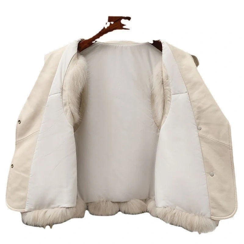 Elegant women's artificial fur vest in milk tea and camel colours for autumn and winter