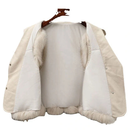 Elegant women's artificial fur vest in milk tea and camel colours for autumn and winter