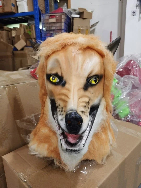 Realistic werewolf costume mask with 360-degree rotation feature for Halloween and cosplay