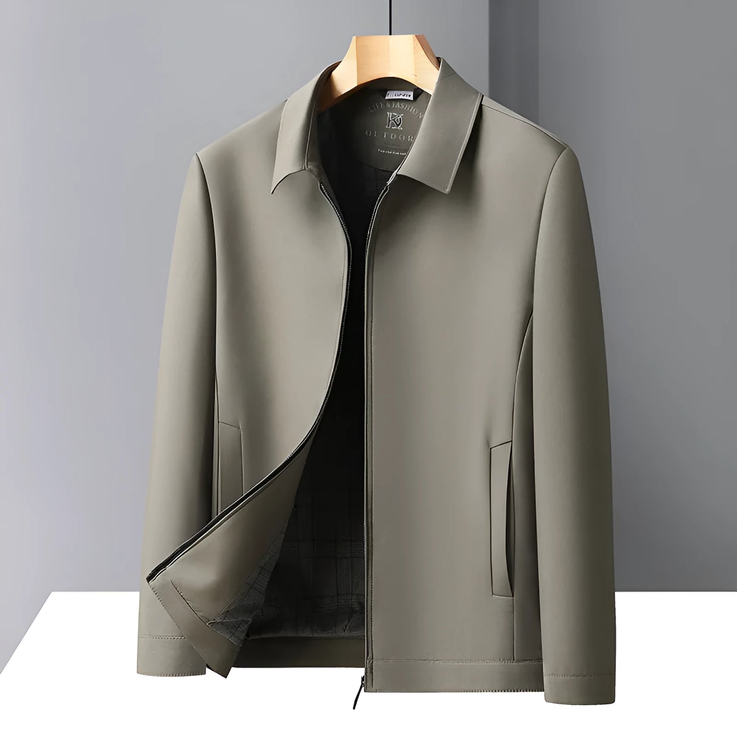 Men's solid colour casual jacket with polo collar and side seam pockets in navy blue