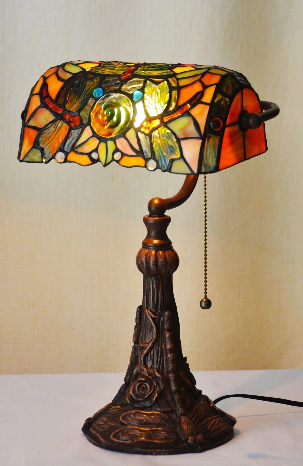 10-inch Tiffany table lamp with stained glass resin base, 25cm wide and 36cm high, on a desk