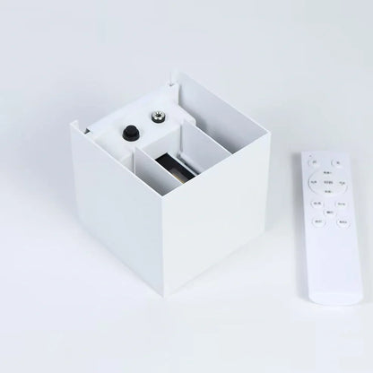 Square LED wall lamp with waterproof aluminium housing measuring 10cm × 10cm
