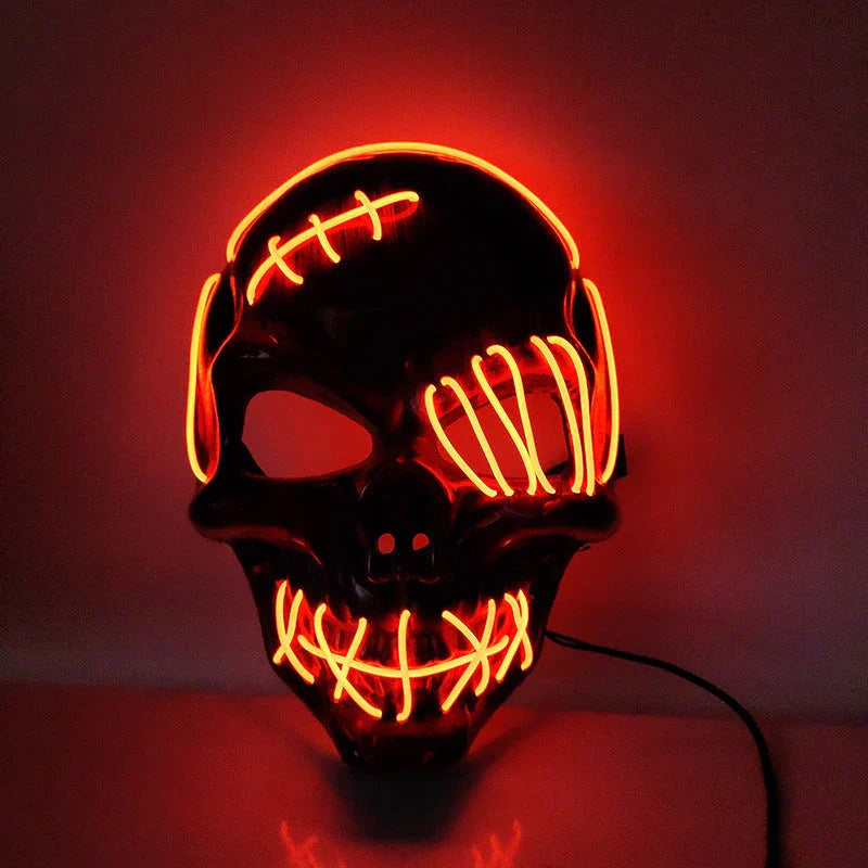 Frightening one-eyed pirate mask with glowing LED lights, perfect for Halloween parties and celebrations