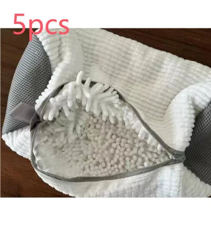 Durable shoe washing bag made of high-quality chenille fabric for effortless machine cleaning of sneakers, tennis shoes, and other washable footwear