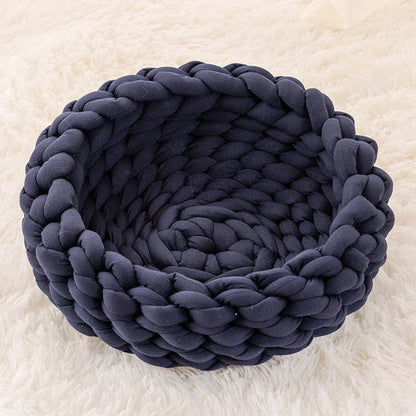 Cozy Cat Bed: Plush, Warm, and Stylish Pet Nest in Various Colors and Sizes