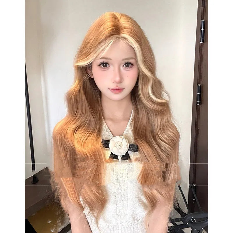 Long curly full-head lace wig in American highlight gold colour