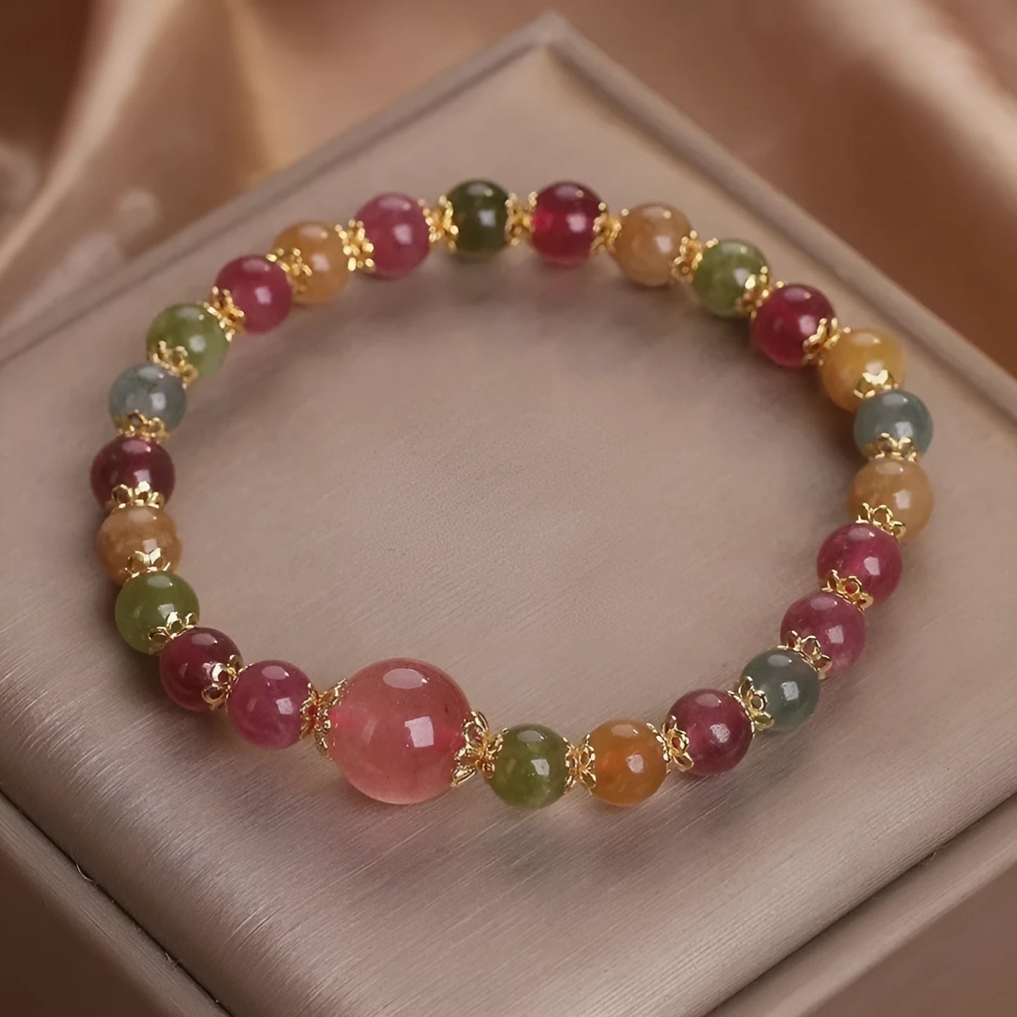 Women's 10mm tourmaline strawberry quartz bracelet with round beads and manual craftsmanship