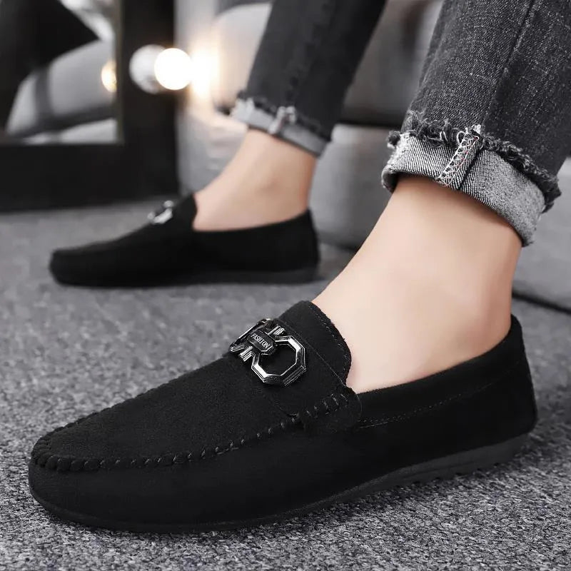 Men's black and grey suede leather casual shoes with rubber sole for summer.