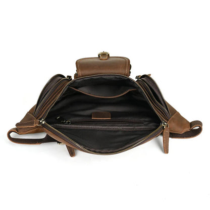 A classic leather satchel bag with a retro-inspired design, suitable for everyday use and commuting on a motorcycle.
