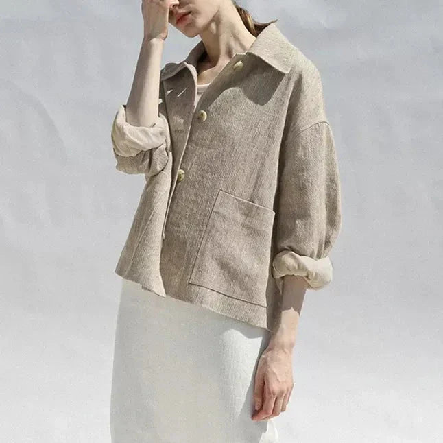 Elegant and versatile cotton-linen blazer in a classic design, perfect for autumn and year-round wear.