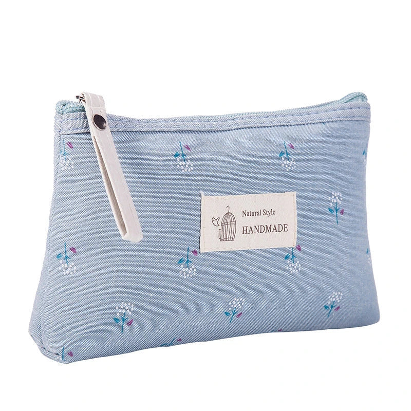 Floral Canvas Cosmetic Bag with Vibrant Flower Pattern for Stylish Travel and Makeup Organisation
