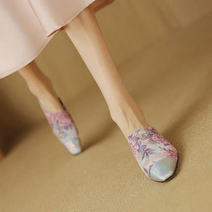 Elegant suede mule slippers with a chic 3cm square heel, designed for everyday comfort and style