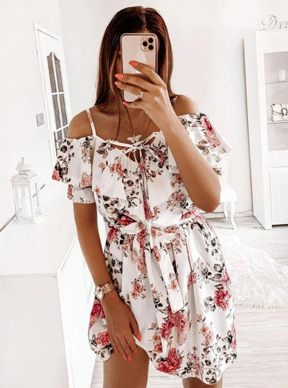 A stylish floral print dress with a flattering waist design, perfect for professional commuting