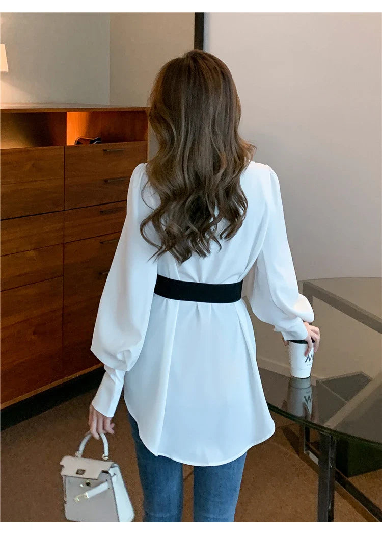 Elegant long sleeve blouse with metal buckle and removable belt in white and black colours