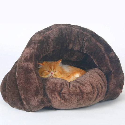 Cosy Cat's Sleeping Bag Bed - Luxurious fleece snuggle nest for cats