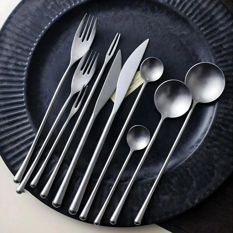 Homeenjoy UK Elegant and Timeless Stainless Steel Cutlery Set for Discerning UK Diners