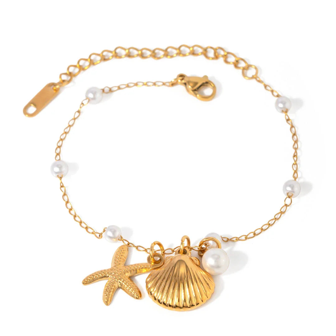 Elegant 18K gold-plated bracelet with a pearl starfish pendant on a snake bone chain