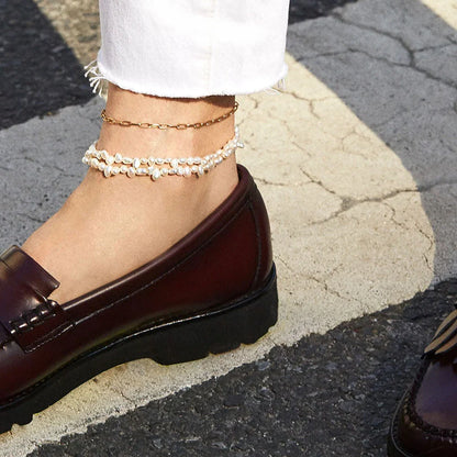 Elegant 18K gold-plated stainless steel paper clip chain anklet with minimalist, sophisticated design