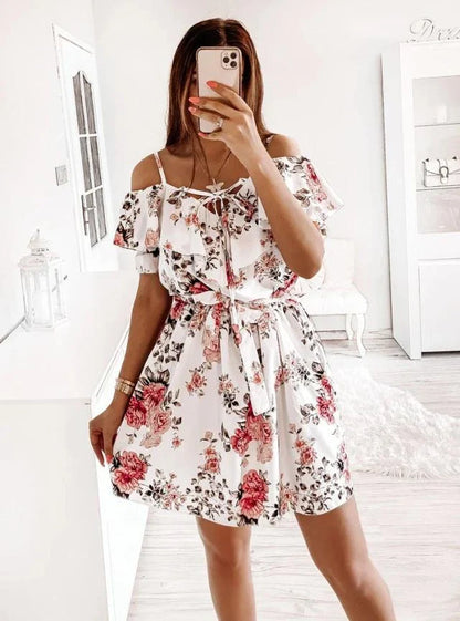 A stylish floral print dress with a flattering waist design, perfect for professional commuting
