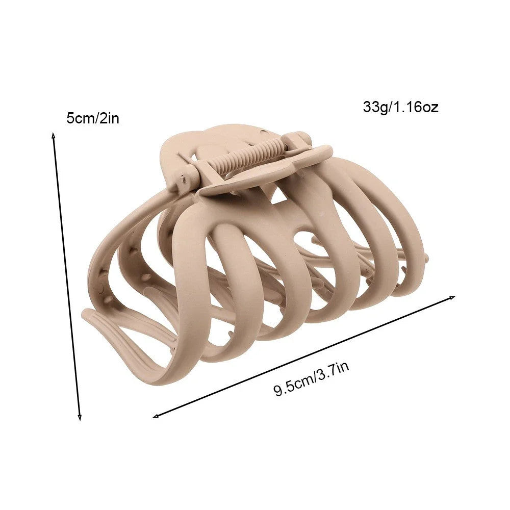 Elegant wave-patterned hair clip barrette for women and girls made of durable rubber and plastic materials