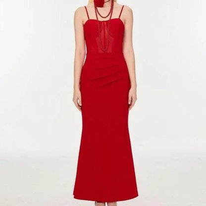 Elegant fishtail corset dress with spaghetti straps, perfect for formal events and special occasions