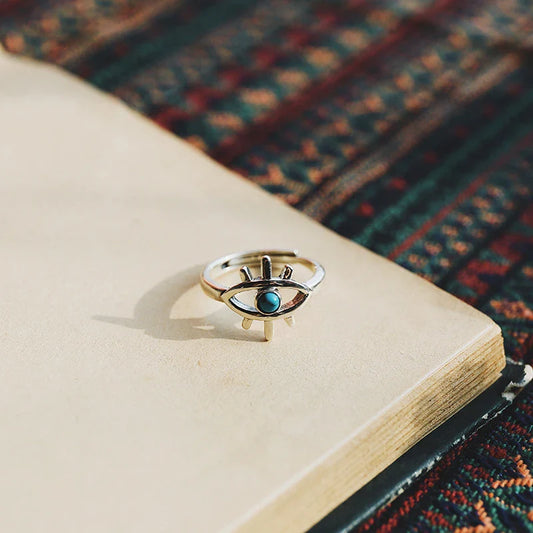 Elegant sterling silver ring with a natural turquoise stone, a timeless accessory for the fashion-conscious UK consumer