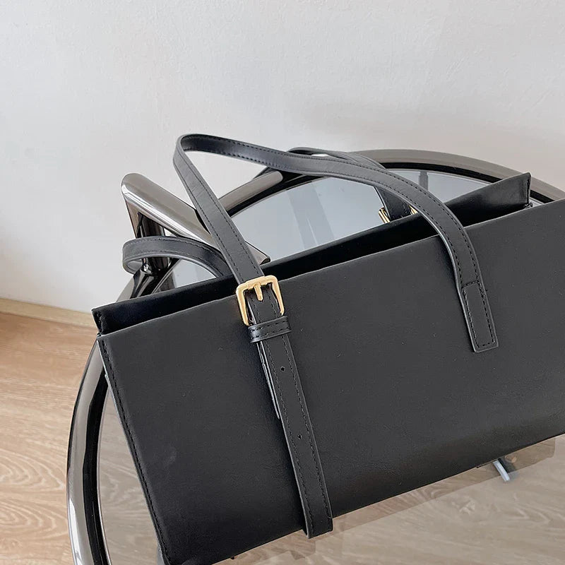 A premium polyester tote bag in a variety of colours, featuring a stylish Japanese and Korean-inspired design for the modern British shopper.