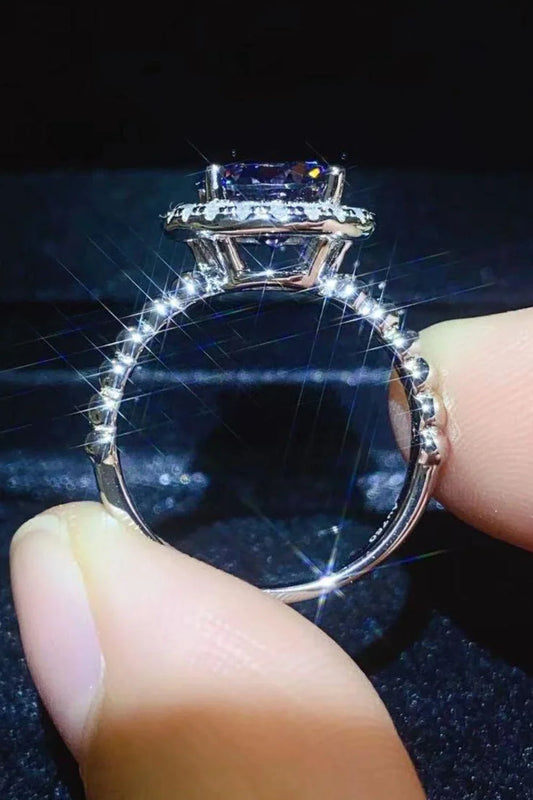 Elegant 2 carat moissanite engagement ring with a stunning royal blue centre stone and a durable 925 sterling silver band