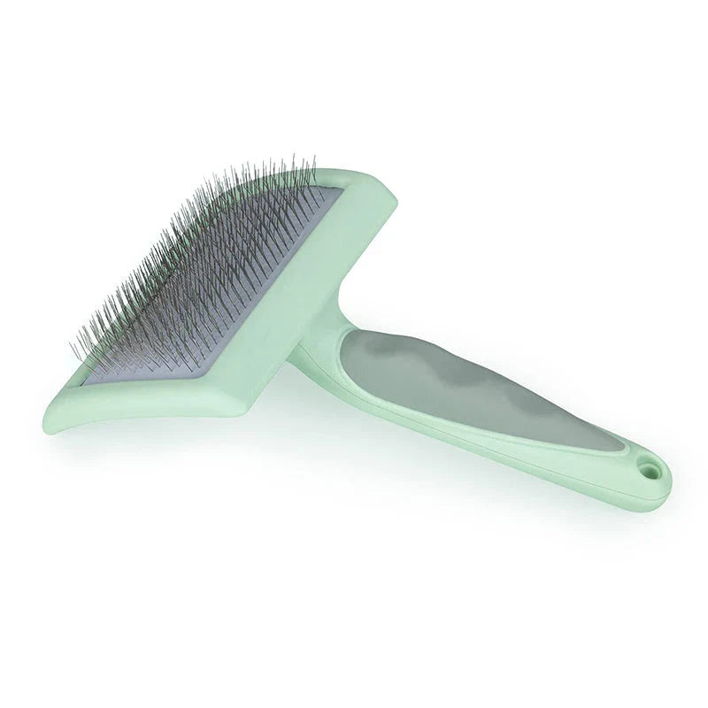 Professional Pet Slicker Brush with 135° angled steel needles, curved brush plate, and non-slip ergonomic handle