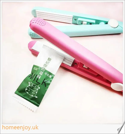 Ceramic Mini Hair Curler with 3D floating plate for creating smooth, silky hairstyles