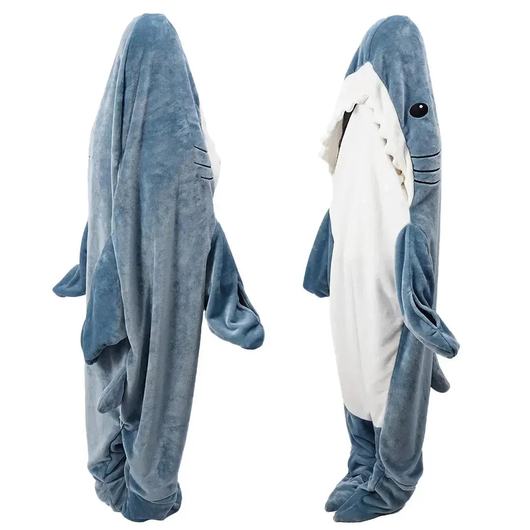 Cosy shark-themed cartoon sleeping bag pajamas and shawl in blue, made of soft flannelette fabric