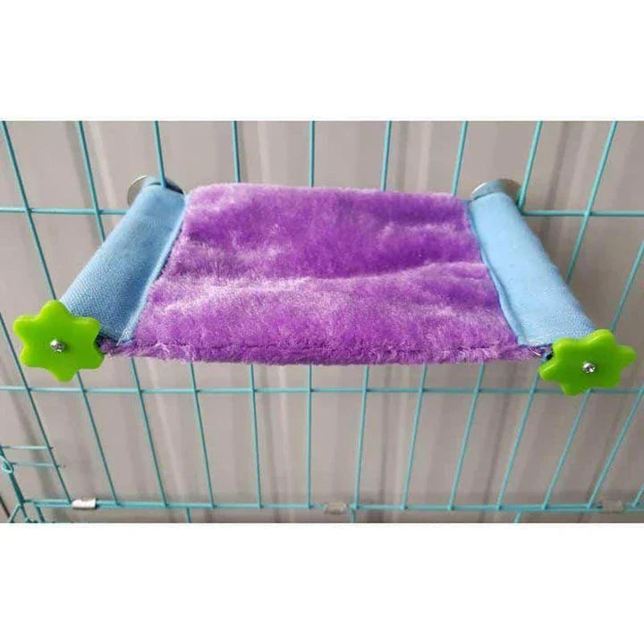 Cozy colour-block bed made of soft flannel fabric for small pets like dogs, cats, and rabbits