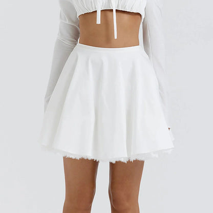 Elegant lace A-line skirt in white with high-waist, vintage-inspired design