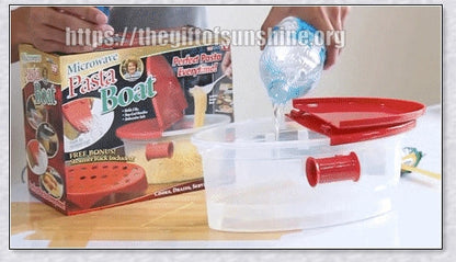 Versatile microwave pasta cooker with convenient handles and precise water-filling lines for quick and easy pasta preparation