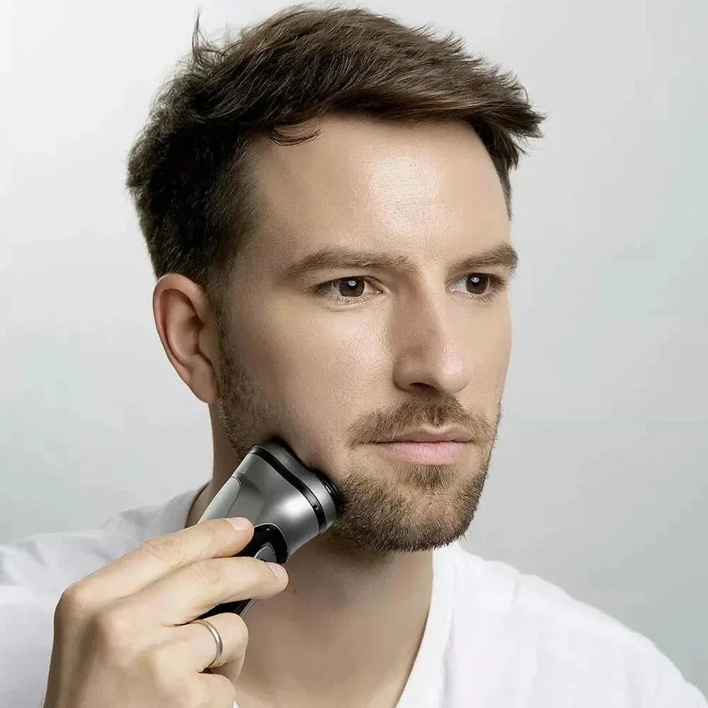 Advanced cordless electric face shaver with 3D floating heads and ultra-thin double ring cutter for a smooth, comfortable shave