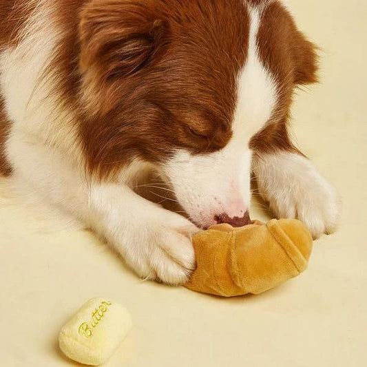 Cute food-themed squeaky dog toy made of soft fleece material, designed to clean teeth and provide interactive play for puppies and small dogs