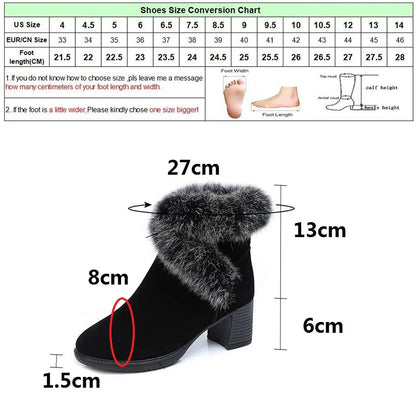 Cosy plush-lined snow boots for women in black, featuring a frosted design, thick rubber soles, and a side zipper closure for easy on and off.