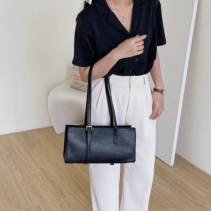A premium polyester tote bag in a variety of colours, featuring a stylish Japanese and Korean-inspired design for the modern British shopper.