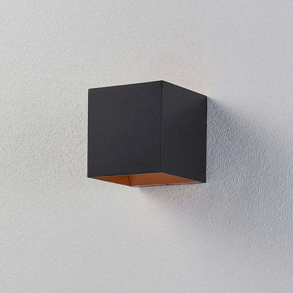 Adjustable Beam LED Outdoor Wall Light with customisable lighting and modern aluminium design