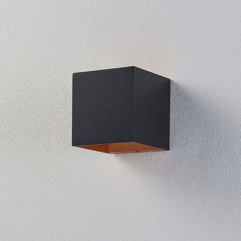 Homeenjoy UK Adjustable Beam LED Outdoor Wall Light - Add Flair and Function to Your Home's Exterior