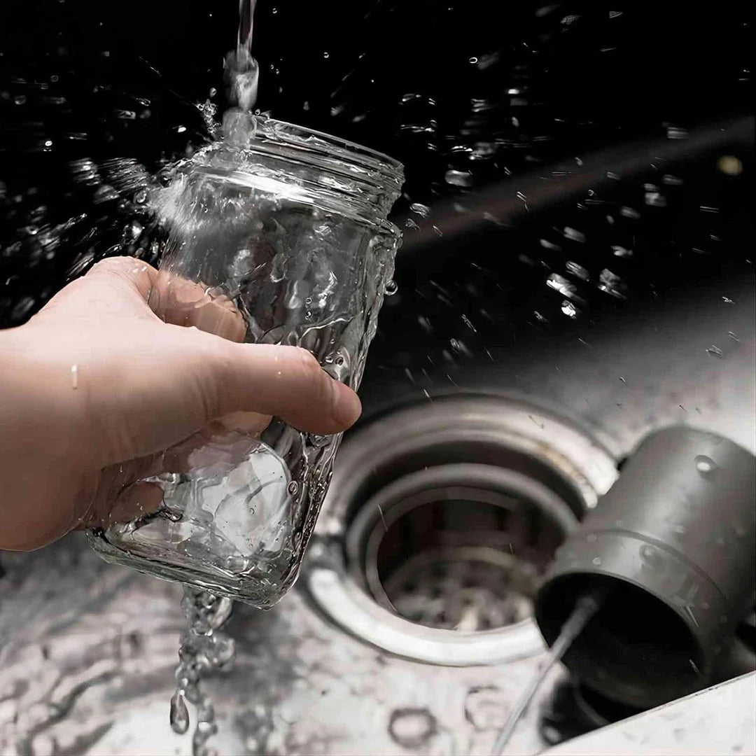 Elegant borosilicate glass oil spray bottle with ergonomic design for hassle-free, healthy cooking