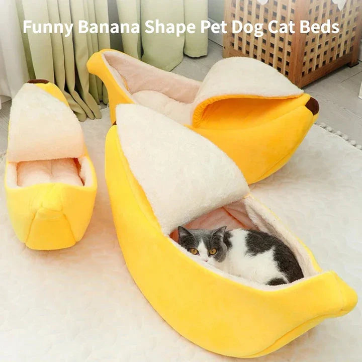 Cosy banana-shaped pet bed with soft, plush fabric for a comfortable and stylish pet retreat