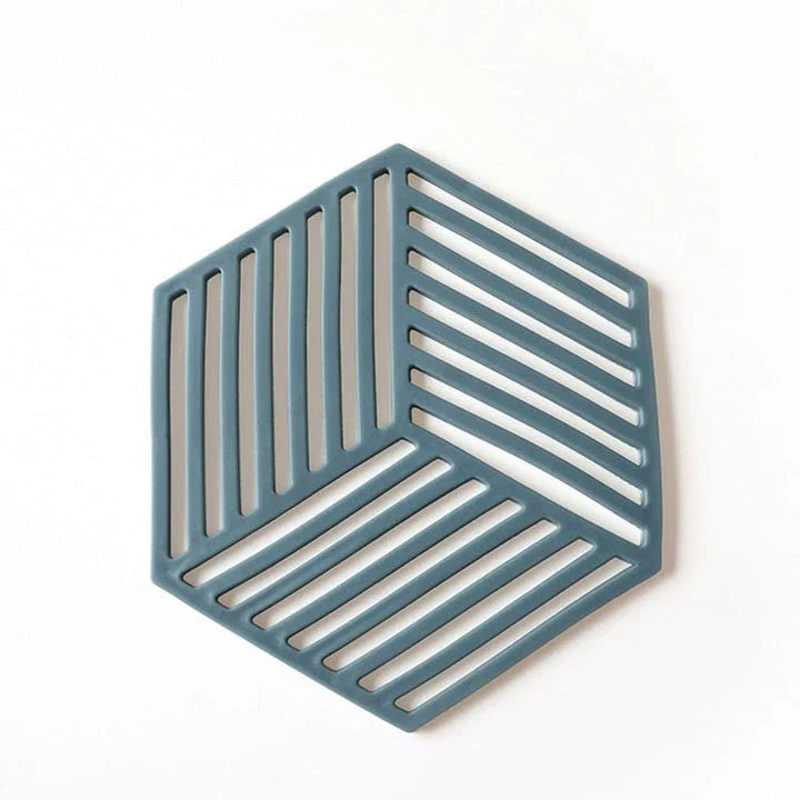Premium geometric design cup coasters made of high-quality rubber to protect surfaces and add style to your home or office