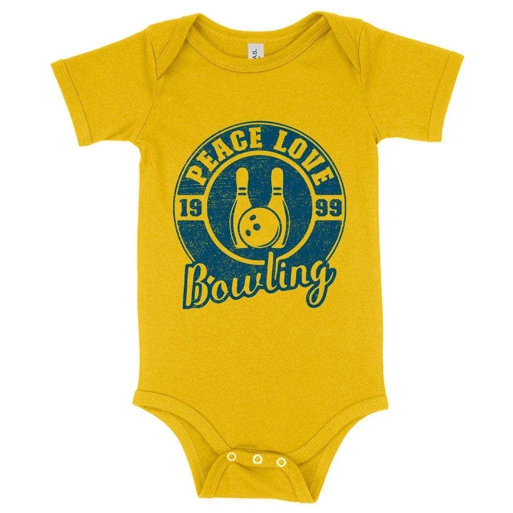 Chic baby onesie with peace and love bowling design, made of soft and flexible Airlume cotton