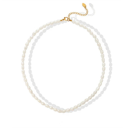 Elegant freshwater pearl necklace with 18K gold-plated copper frame and adjustable chain length